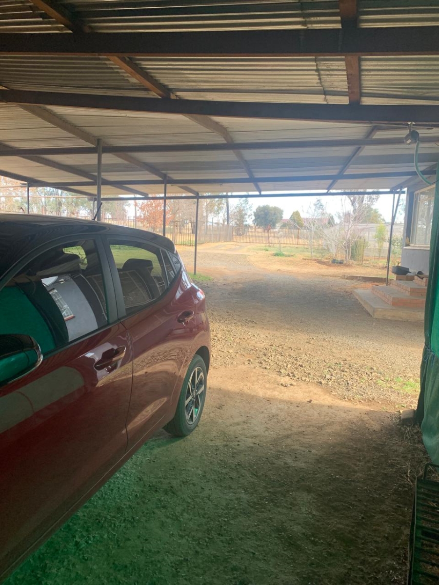 Commercial Property for Sale in Levins Estate Free State